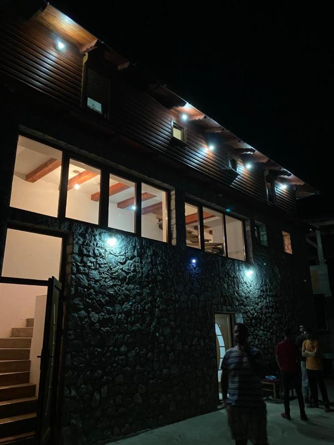 Shpija E Gjyshit Vuthaj Hotel Gusinje ภายนอก รูปภาพ